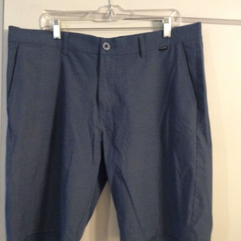 EUC Travis Mathew Golf Shorts Blue Size 38